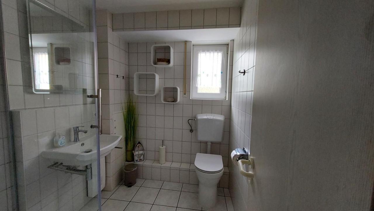 Ferienwohnung Schaabe Breege Ngoại thất bức ảnh